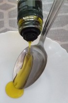 L’huile d’olive, pour garder une peau de bébé !